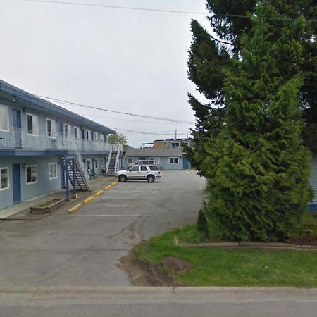 Beach Grove Motel Тсовассен Экстерьер фото